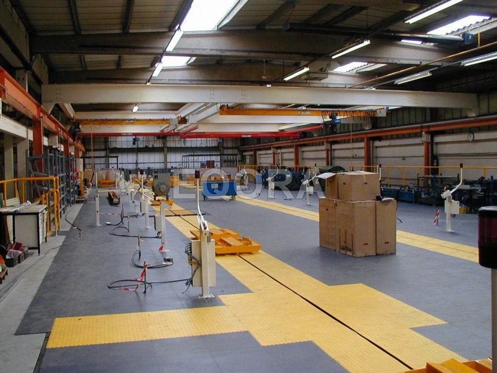 Резиновая покрытие из крошки для складов и логистических центров  в Клине