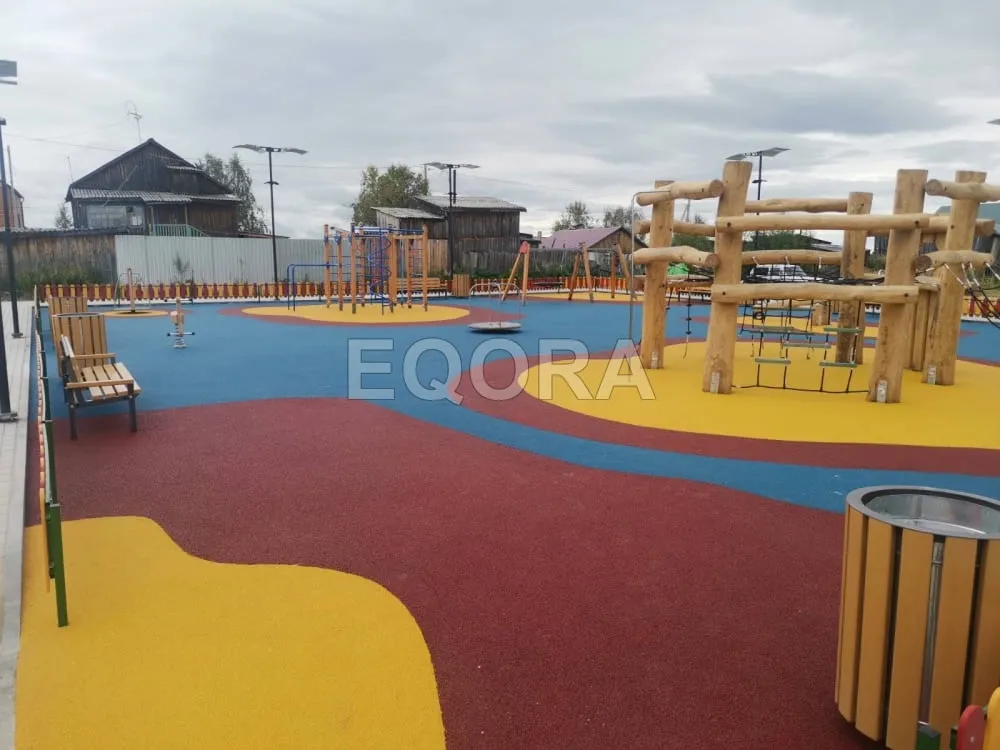 Какая оптимальная толщина резинового покрытия для детской площадки в Клине?