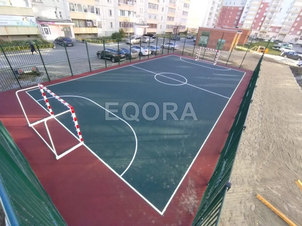 Устойчиво ли резиновое покрытие из крошки к химическим веществам в Клине?