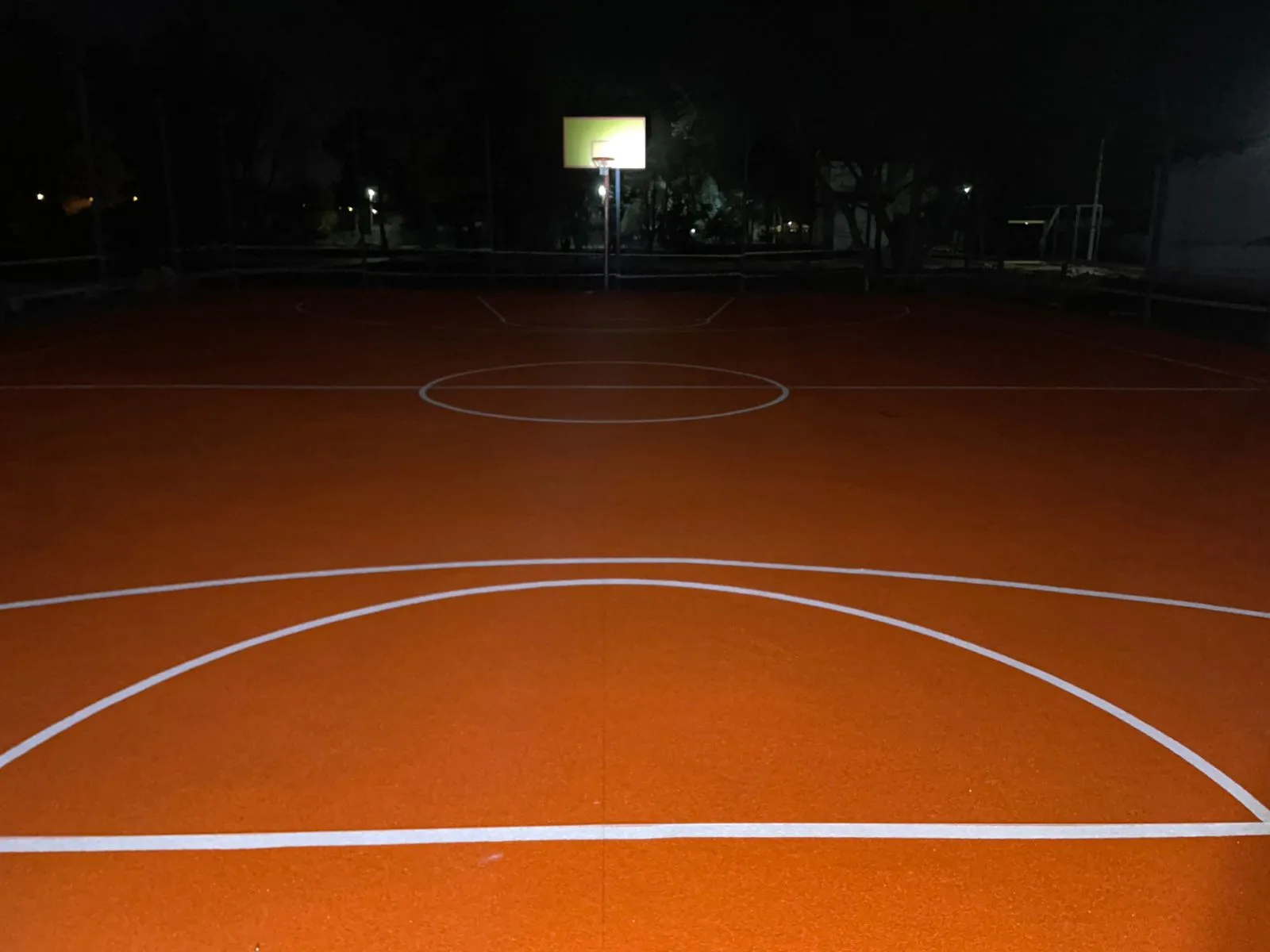 Как часто нужно проводить обслуживание резинового покрытия?