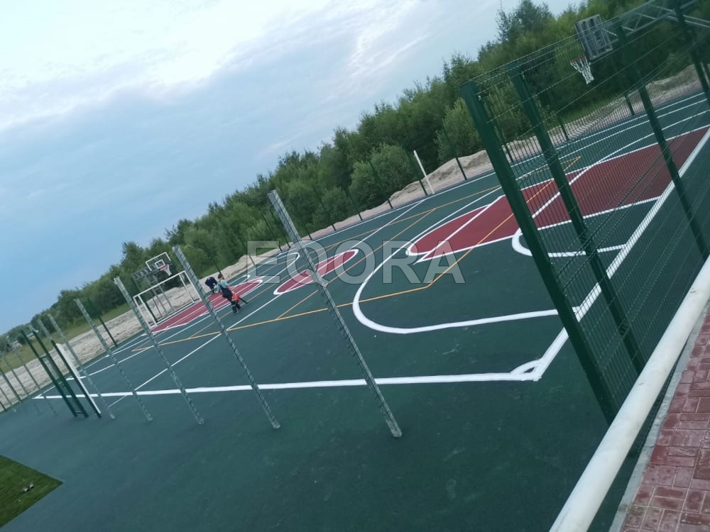 футбольное поле из резиновой крошки